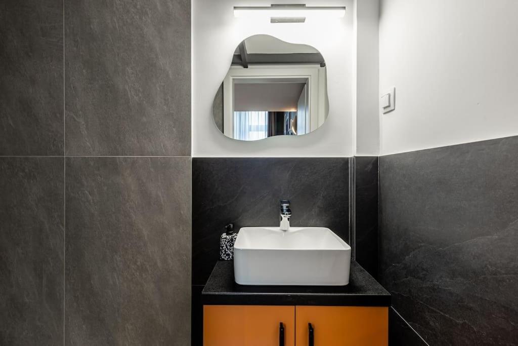 XIII Shades Pink Flamingo Apartman Budapest Kültér fotó